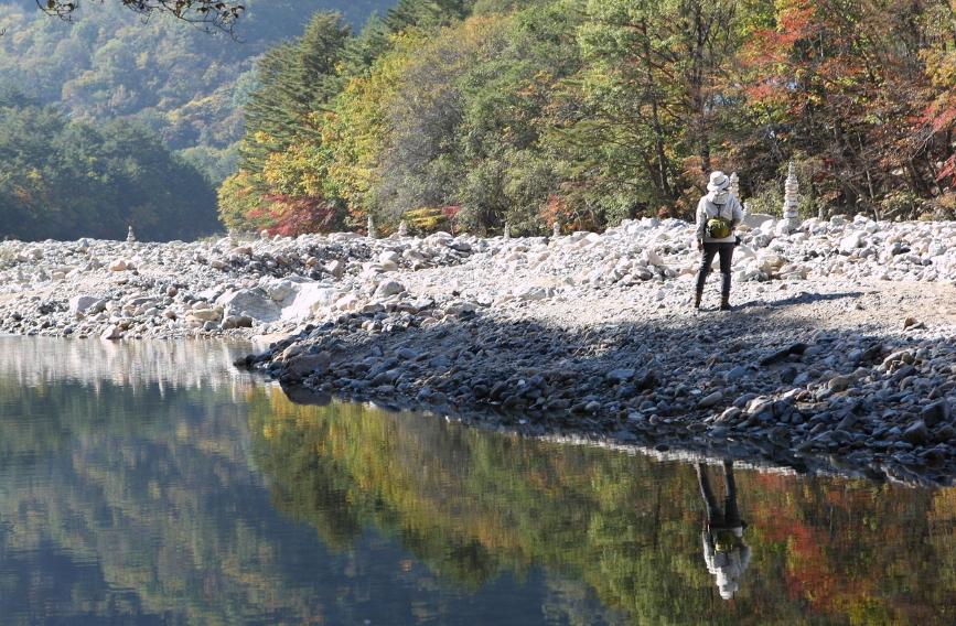 가을 산행 준비 가이드 (장비, 복장, 실제 팁)