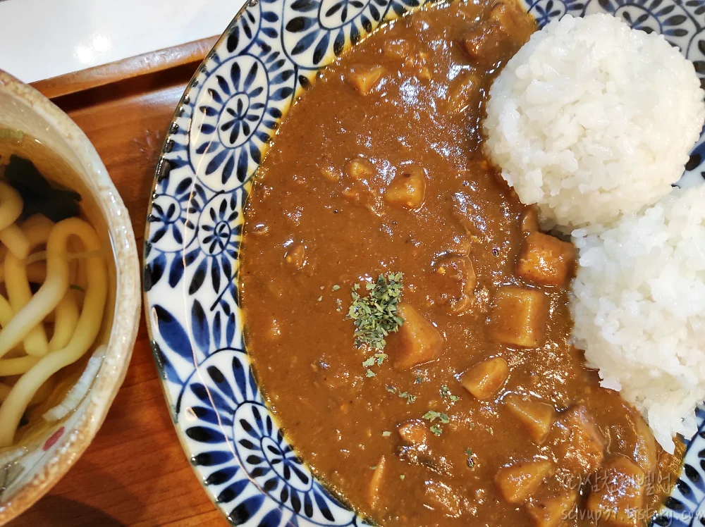 백소정-카레소스와-밥