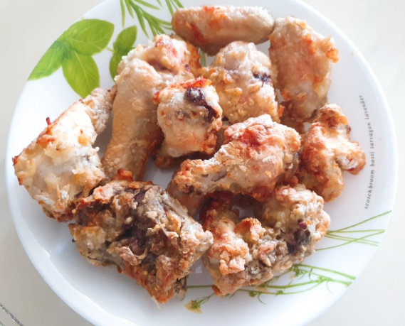 에어프라이어로 바삭한 치킨 만드는 방법