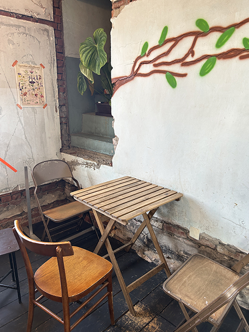 러스트-베이커리-2층-좌석