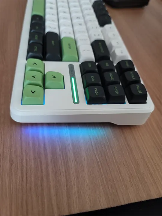 독거미 키보드 LED 백라이트 끄는 방법