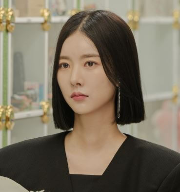 우아한 제국 등장인물