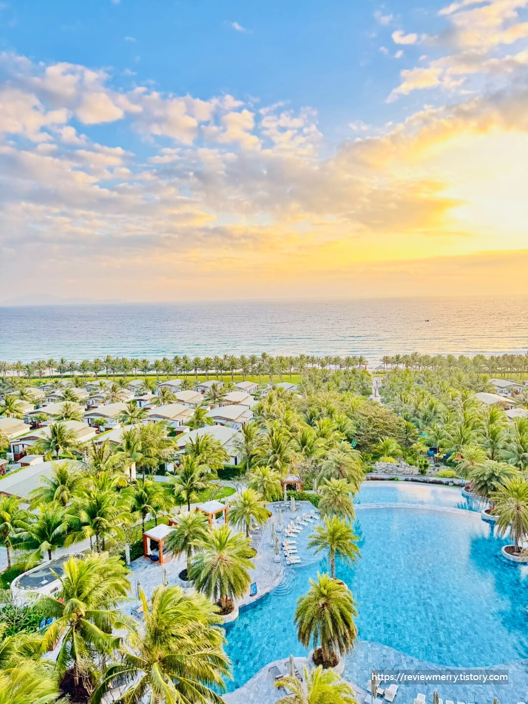 아침에 본 테라스 뷰