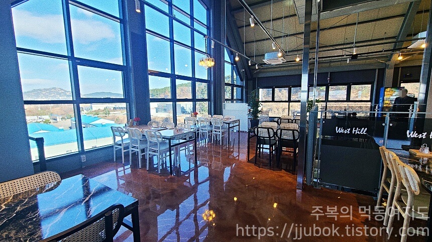 태안-웨스트힐-바베큐-하우스-2층-4