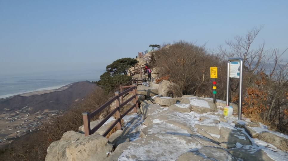 100대 명산 등산하기 열네번째 강화도 마니산 우리 민족의 뿌리 신화와 국가 제례의 중심지 역할을 해온 역사·문화의 산