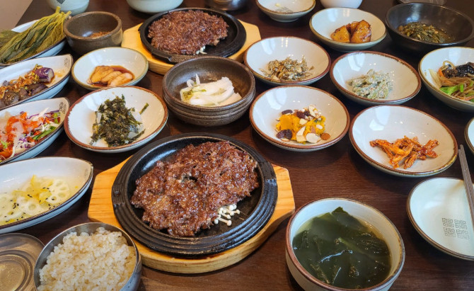 핸썸가이즈 연남동 한정식 간장게장 맛집 정보