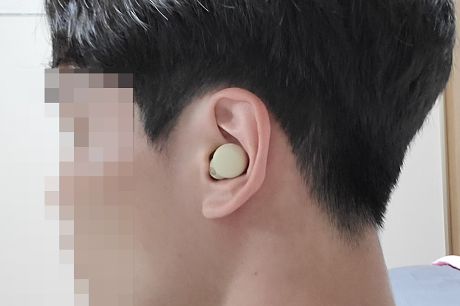 링크버즈S 실제 착용한 옆모습