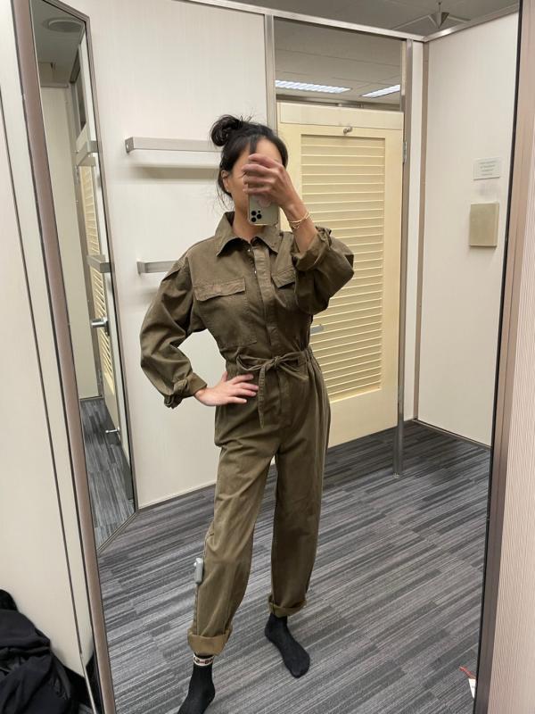 굿아메리칸 가오리핏 카키 점프슈트