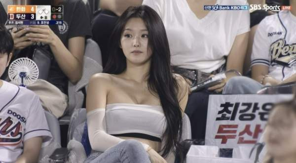 야구장 ai 여신의 반전(영상): 전 세계 810만 조회수기록, AI 생성 영상 구별법과 조작 증거 총정리