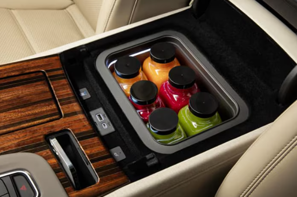 캐딜락 에스컬레이드 2024: 성능&amp;#44; 가격&amp;#44; 디자인 총정리