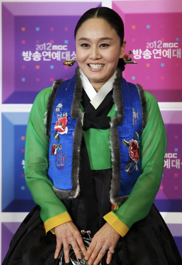 이경실 한복