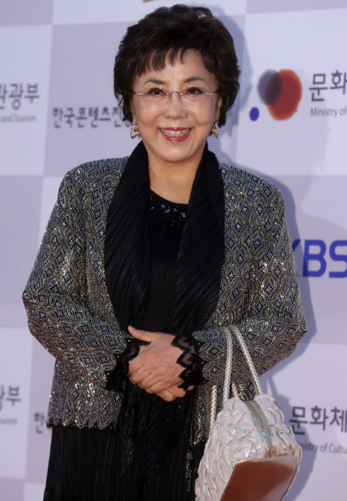 사미자 배우