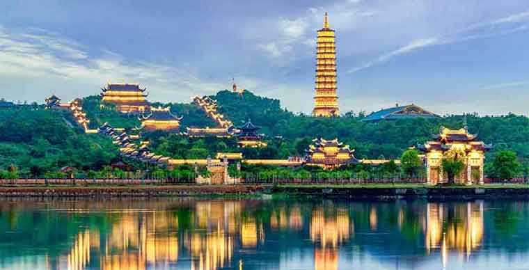 바이딘 사원(Bái Đính Temple)