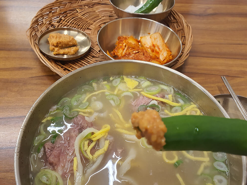 평이담백 뼈칼국수 방이점 - 뼈칼국수8