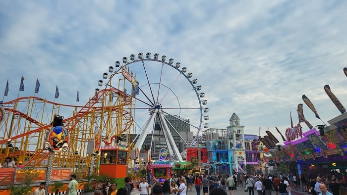 2022년 여름 함부르크 돔 전경