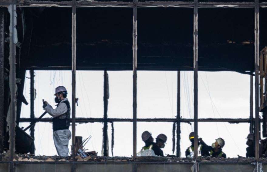 6명 사망 부산 반얀트리 화재 참사: 단순한 사고가 아닌 ‘인허가 비리’와 ‘중대재해’의 법적 책임