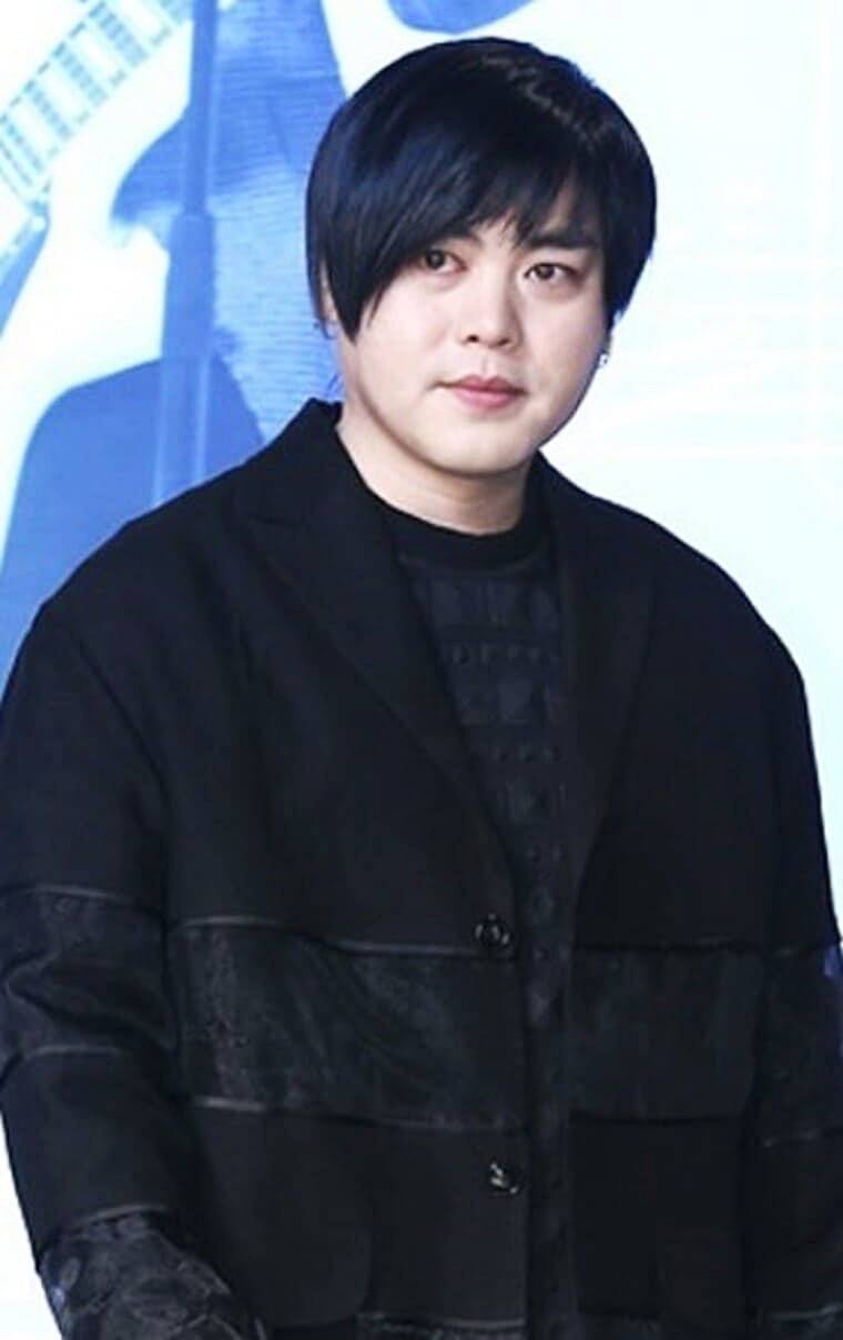 가수-문희준
