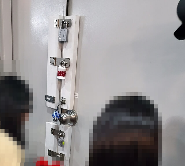 포은아트홀 그린룸 탈출하기 장면