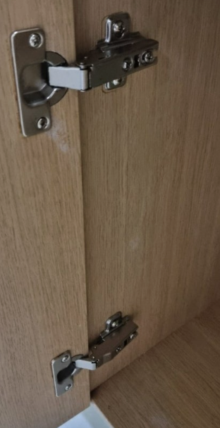 싱크대 경첩 수리 (나무젓가락 보강, 보강판 설치, MDF 복원)