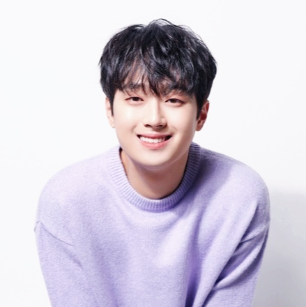 이찬원 정면 사진