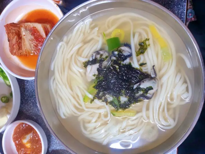 굿모닝대한민국라이브 보리밥 손칼국수 비빔 칼국수 추천 충남 공주 맛집 위치