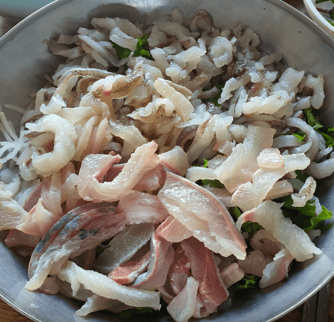 토밥 토요일은 밥이 좋아 제철 회덮밥 경주 맛집