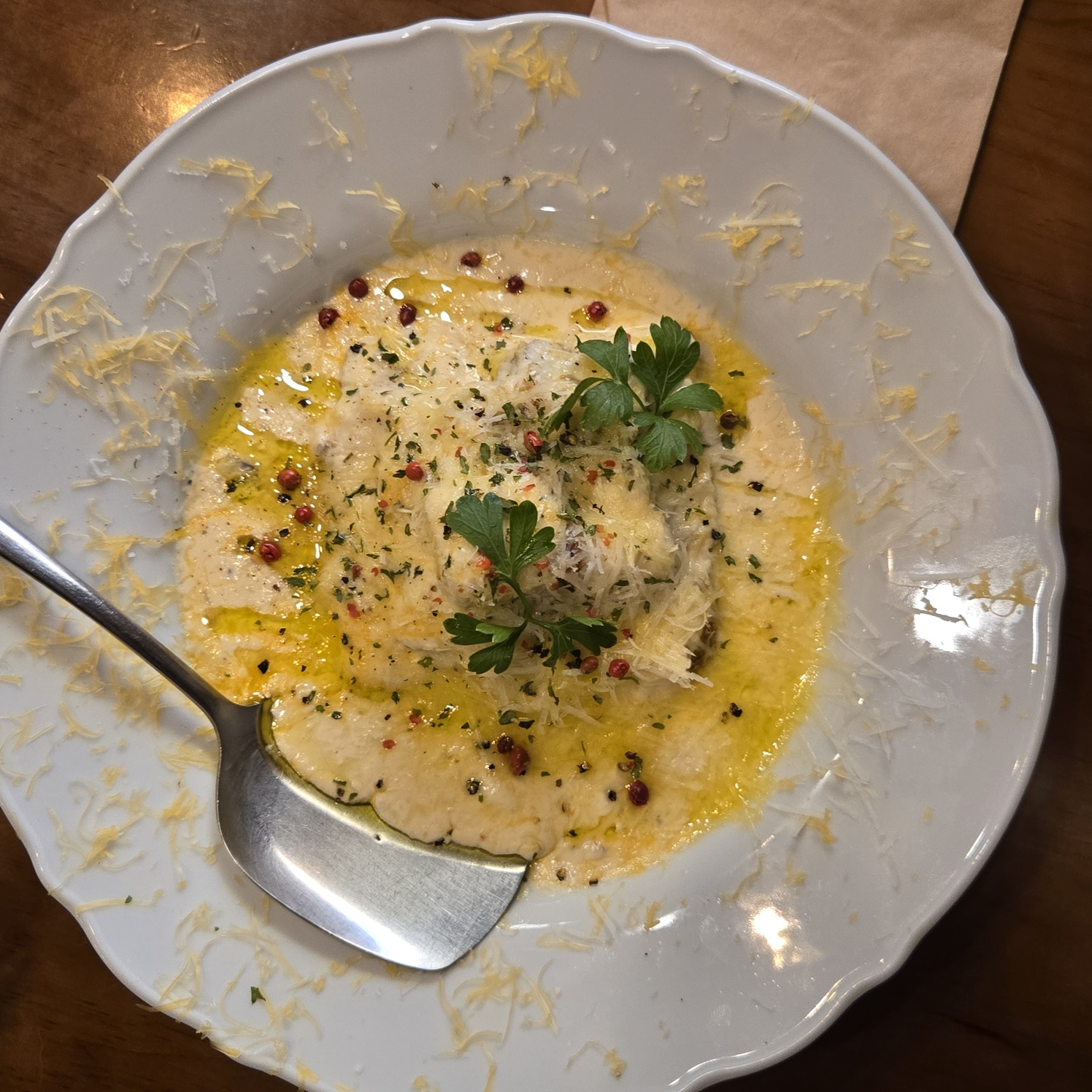 트러플-크림-뇨끼