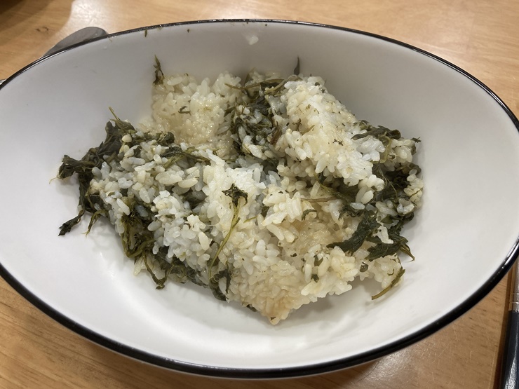 아들이게 준 쑥이 적은 쑥밥