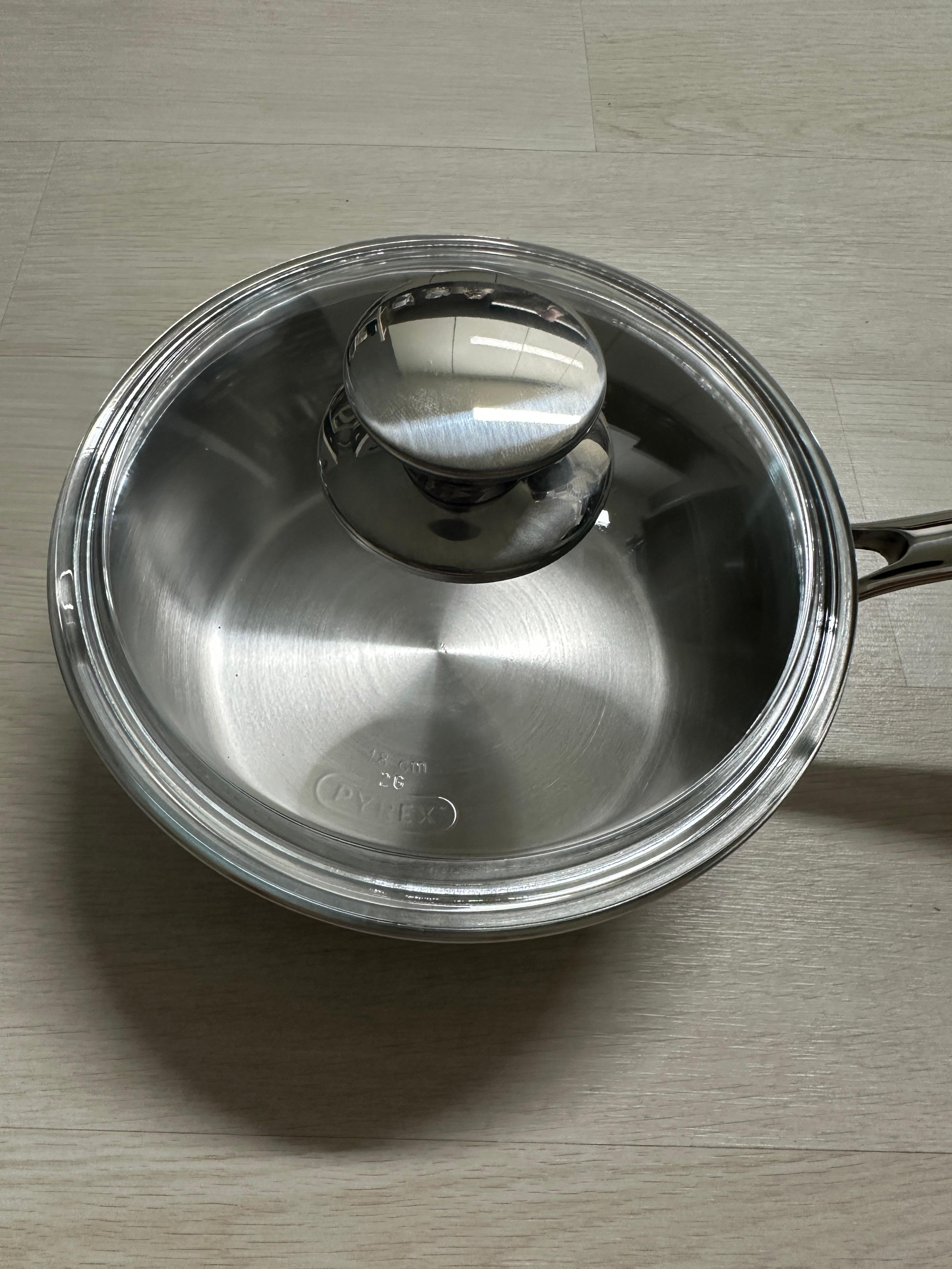 냄비 뚜껑 결합