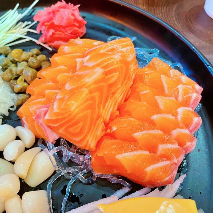 생생정보 무한리필 육회 연어 황새치 참치 맛집