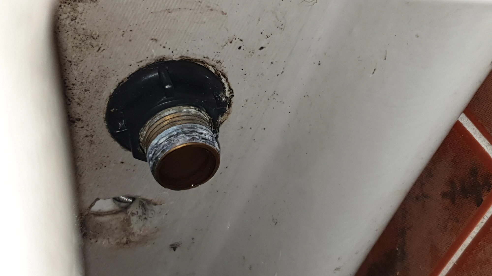 세면대 고정 너트