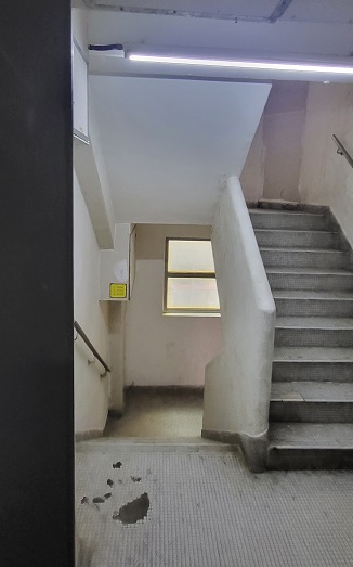 계단은 무섭지만 미리 가봅시다.