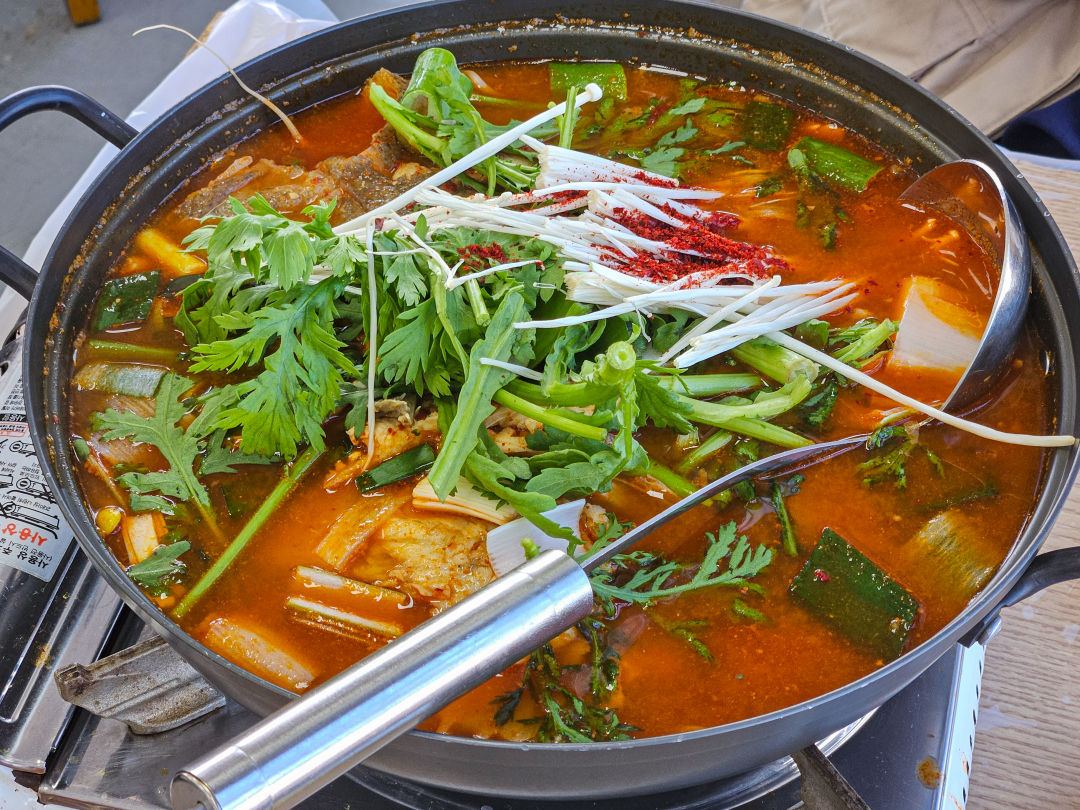 궁평항 수산물 직판장 매운탕