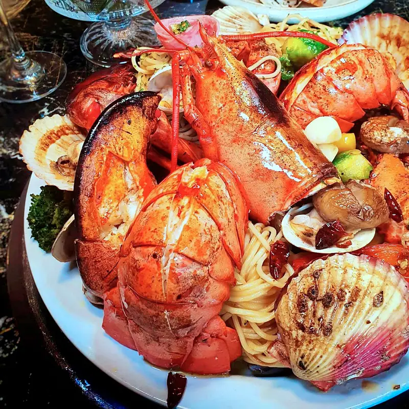 줄서는식당 김지민 고은아 추천 랍스터회, 랍스터찜, 피문어 해천탕, 해산물 랍스터 라면, 랍스터 코스요리 맛있는 식당 종로 익선동 맛집 소개