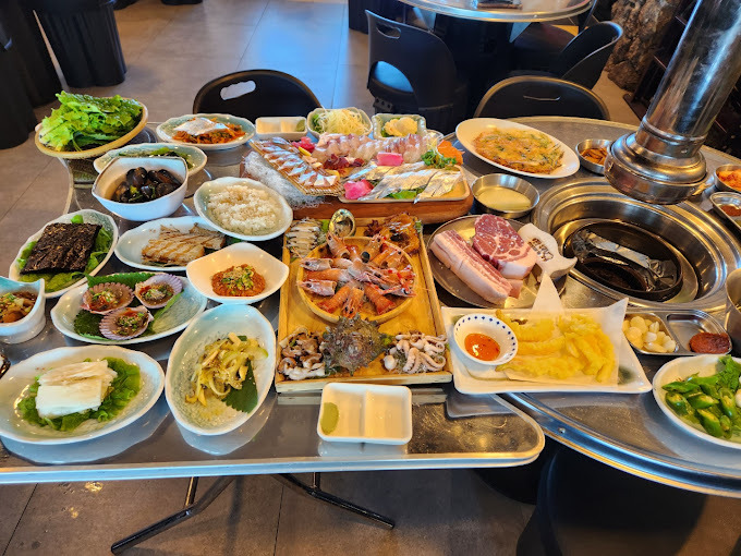 제주 성산 흑돼지 '전망좋은횟집&흑돼지'