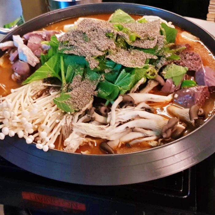 2TV 생생정보 홍대 순대 만두 곱창 전골 맛집