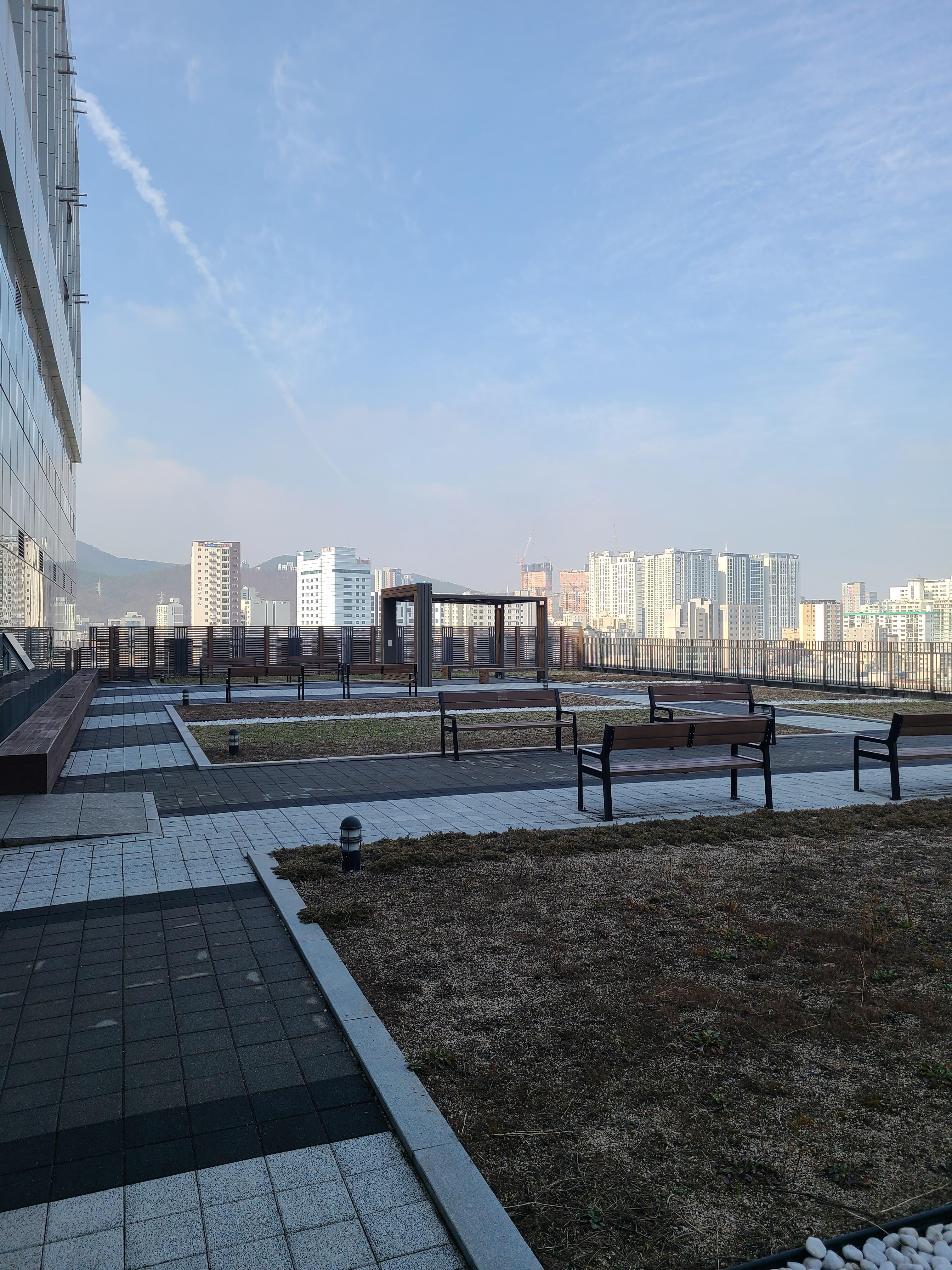 두산명학아너비즈타워 7층 정원