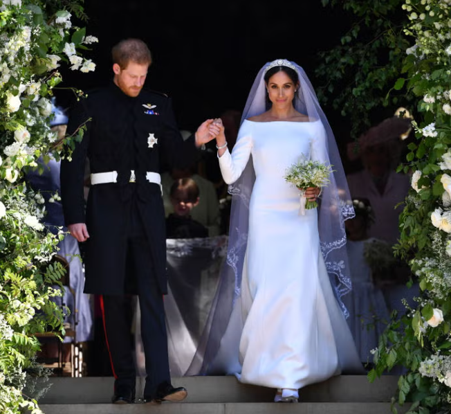 2018년, 클레어 웨이트 켈러(Clare Waight Keller)가 메건 마클(Meghan Markle)의 왕실 결혼식 드레스를 디자인하며 지방시의 명성을 다시 한번 높였습니다.