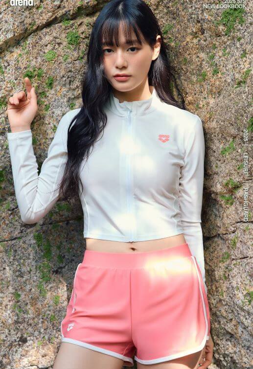 아레나 래쉬가드 여자