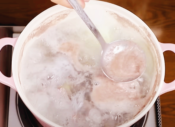 고기 거품 제거