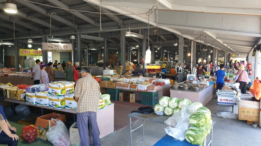 표선5일장 모습