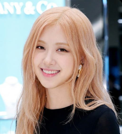 TC 캔들러가 발표한 ‘세계에서 가장 아름다운 얼굴’ 1위, 로제