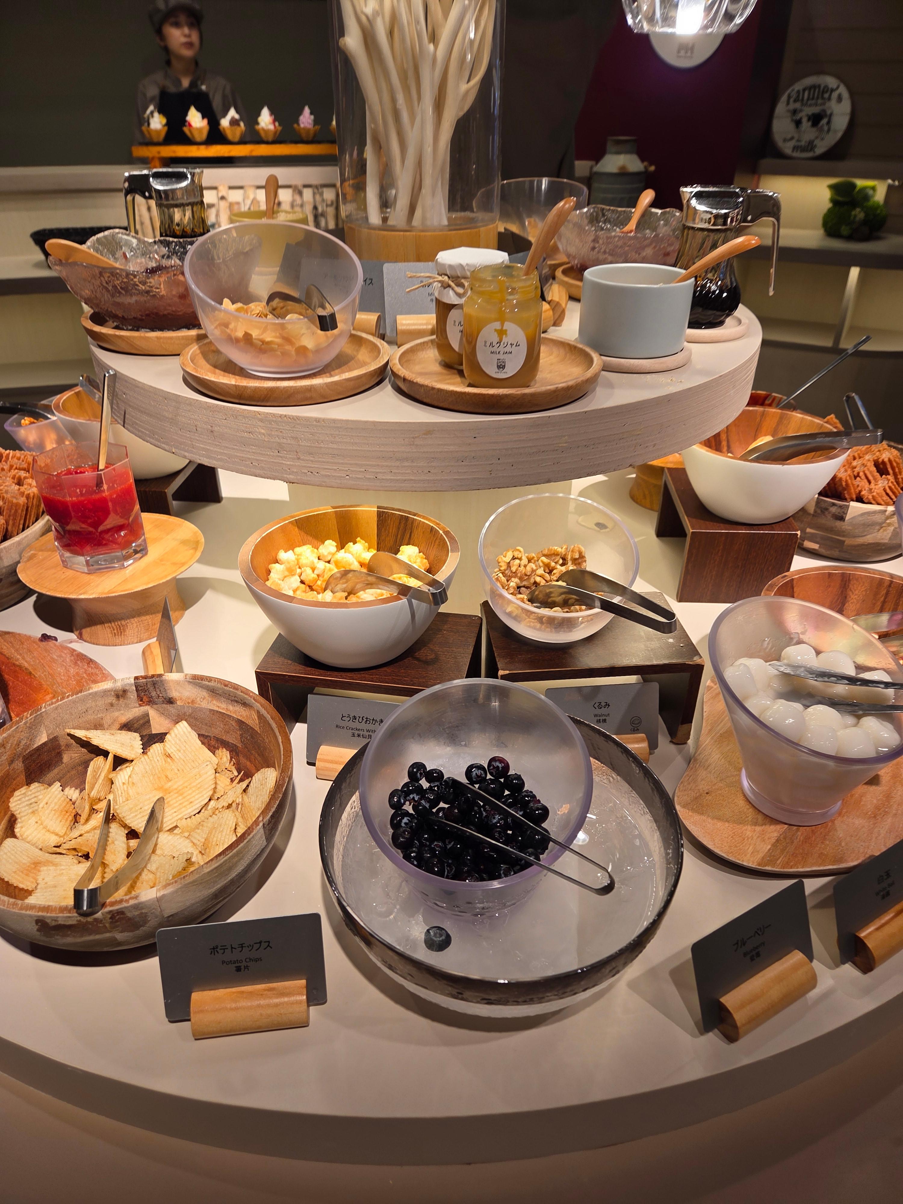 니니누푸리 디저트 코너, 다양한 아이스크림 토핑