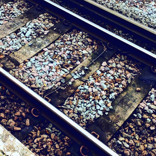 여수엑스포역 가는 KTX 철로