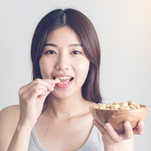 캐슈넛은 건강한 지방과 영양소가 풍부한 식품