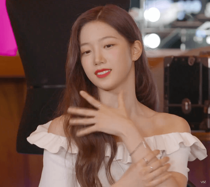 LE SSERAFIM(르세라핌) 카즈하