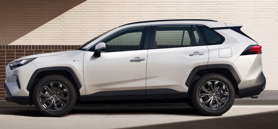 툐요타 RAV4 옆면