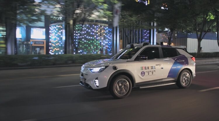 운행 중인 서울 자율주행 택시