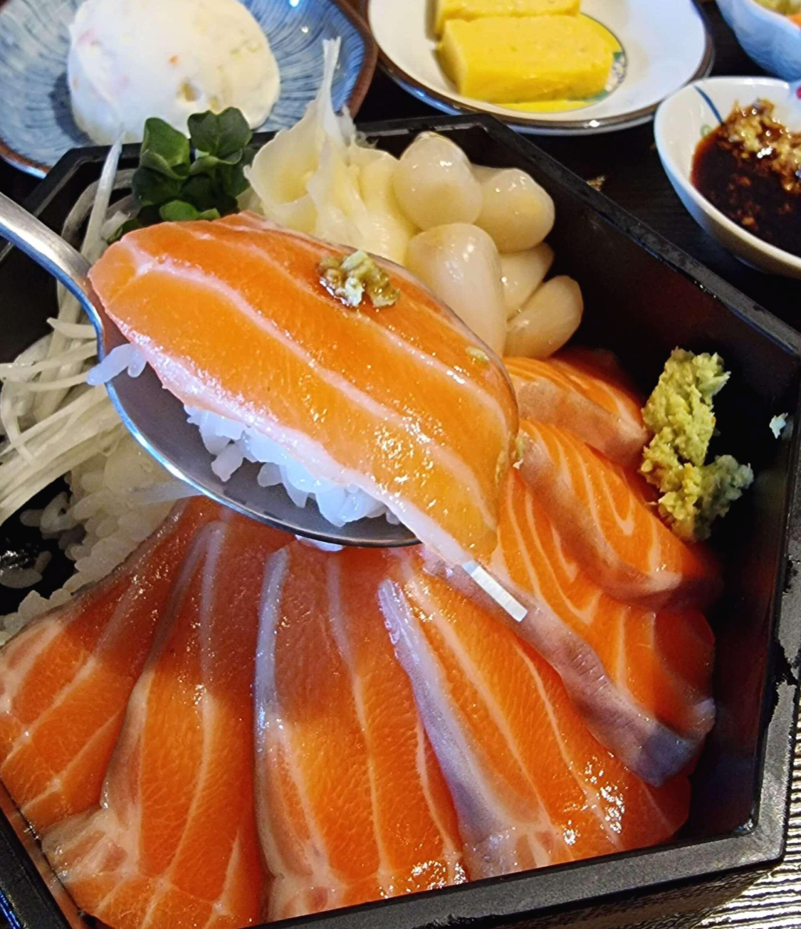 이나카야 사케동 정식 먹는 방법