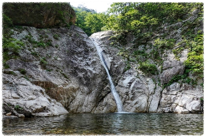 비룡폭포